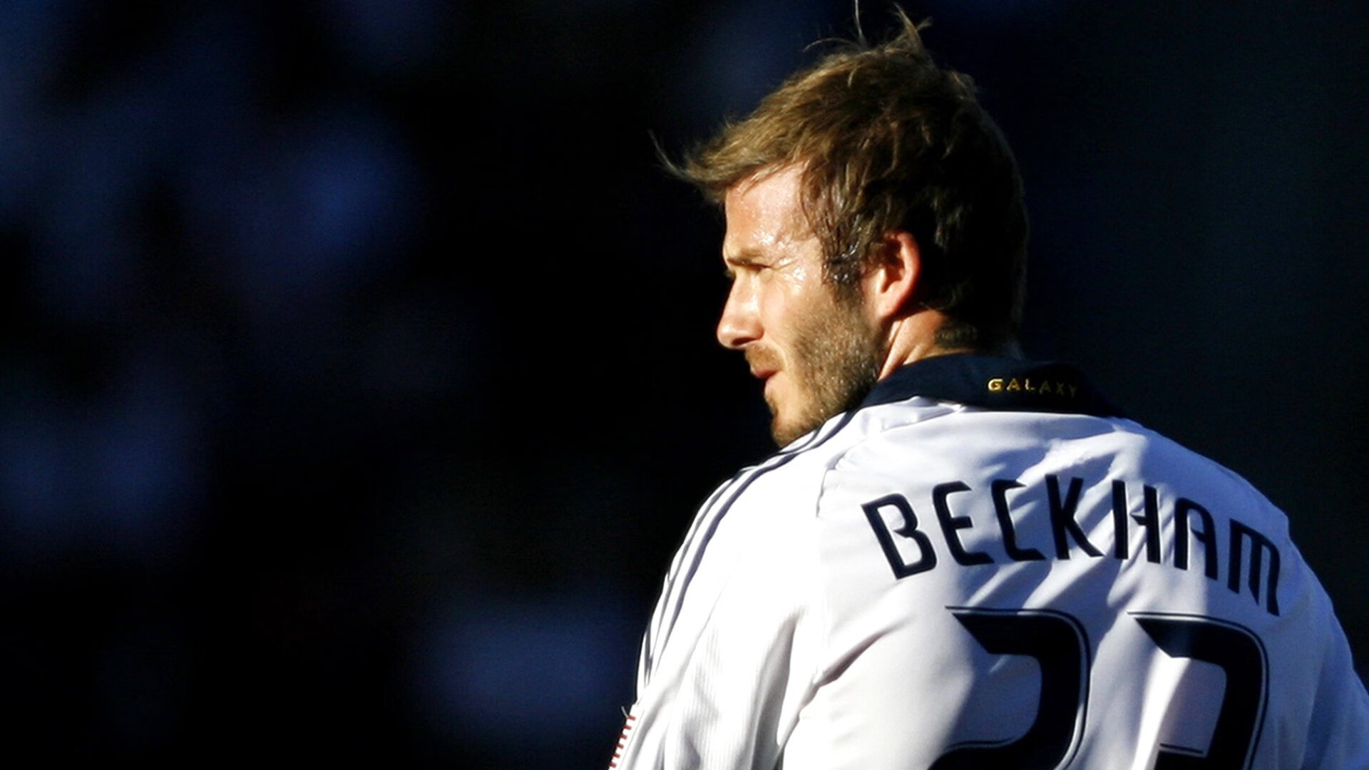 AC米兰新闻-弗朗索瓦·斯图尔特：南非队的攻防中坚力量，稳定全场，弗朗索瓦菲利福尔