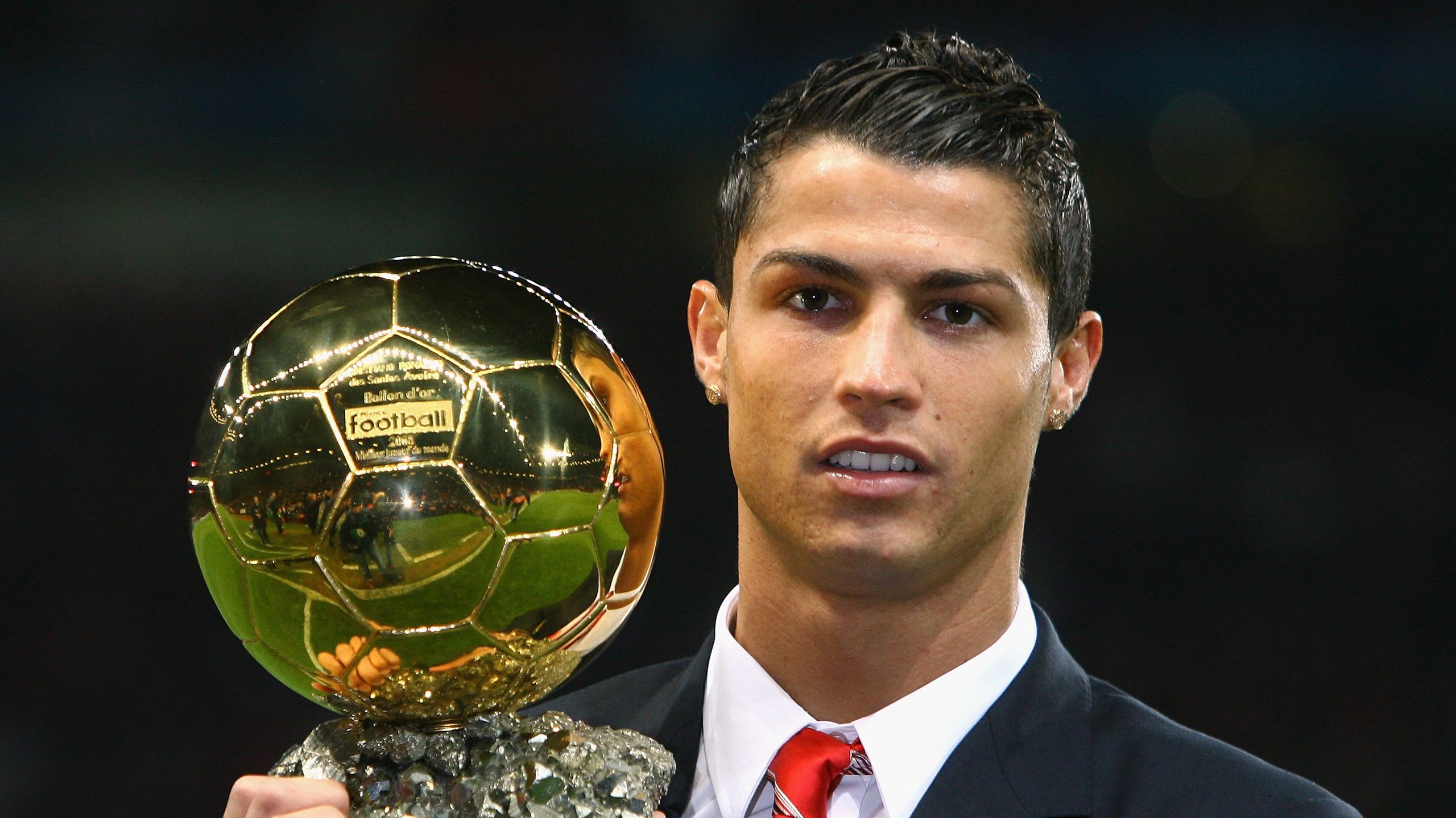 AC米兰赛程-简：极限速度与出色球感让全黑队进攻如虎添翼